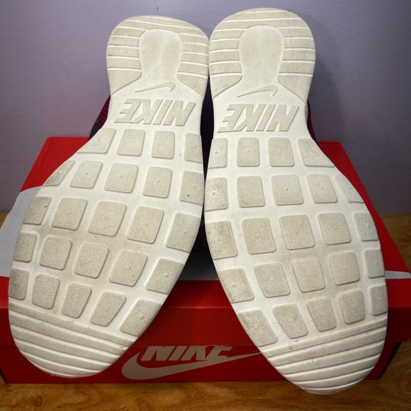 Nike Tanjun SE - Picture 6 of 6